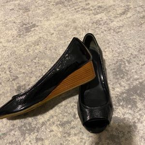 Cole Haan peep toe black patten